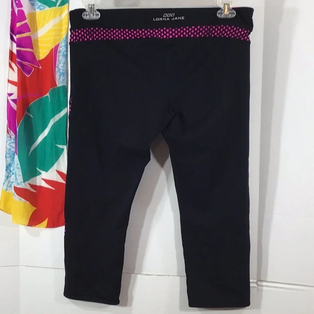 Lorna Jane LJ Black premium Capri leggings XL